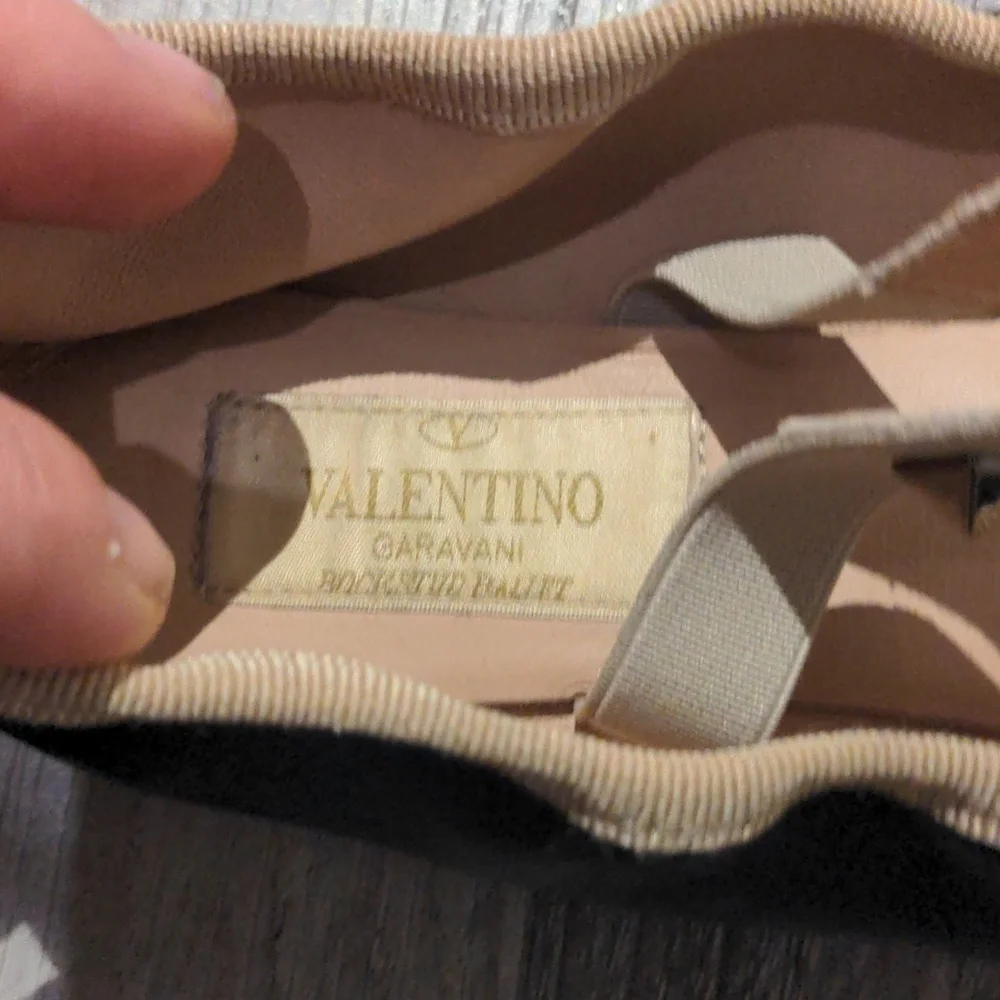 Valentino Garavani Rockstud Black Leather Flats Size 5 - Picture 2 of 4